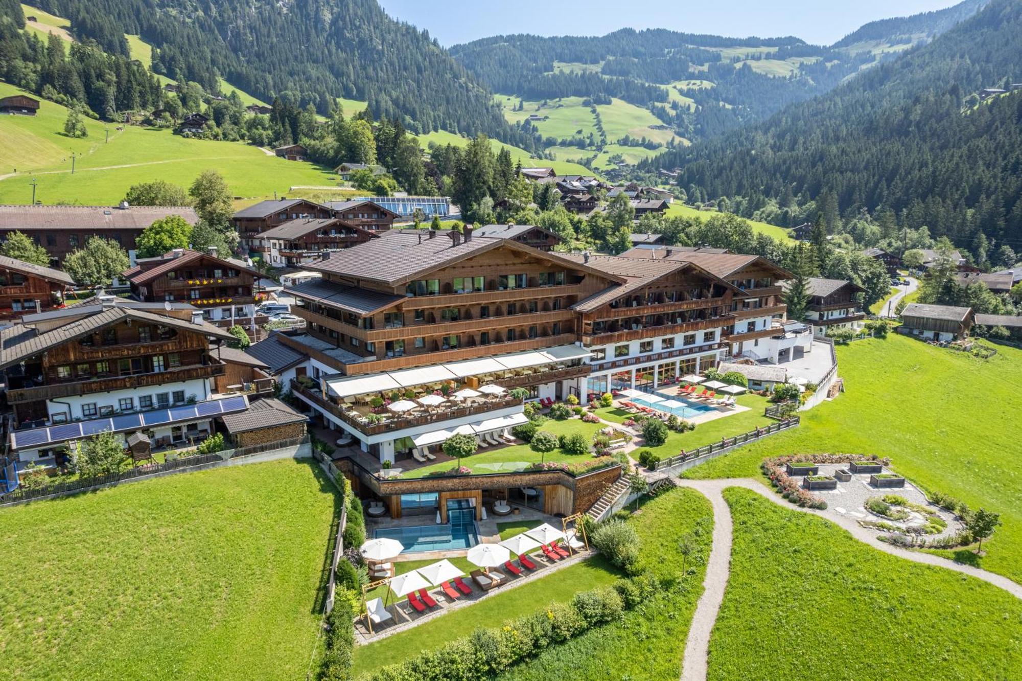 Alpbacherhof Mountain & Spa Resort Exterior photo